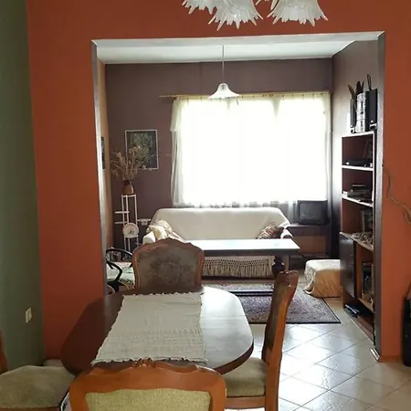Apartment In A Biodiversity Hotspot.